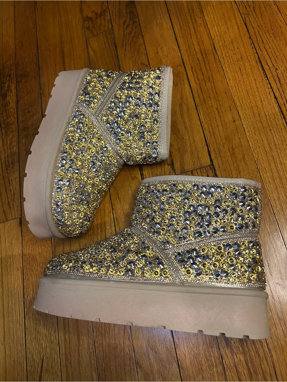 Rouge Helium Plush Lined Slip-On in Cream